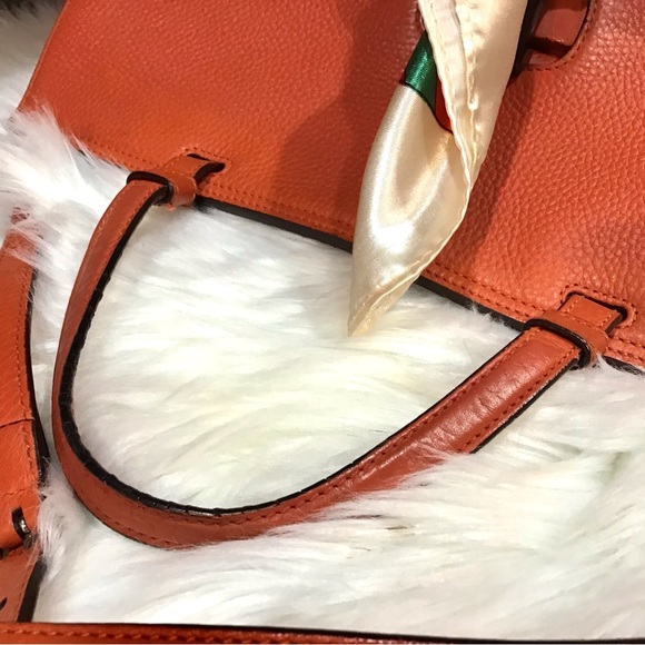 Gucci Bags - Picture 8 of 15